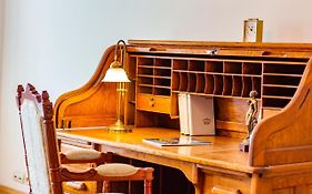 Classic Style Apartment In The Center Of Riga