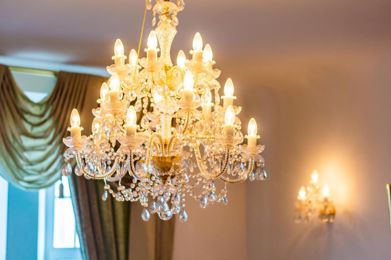 Classic Style Apartment In The Center Of Riga Exterior foto